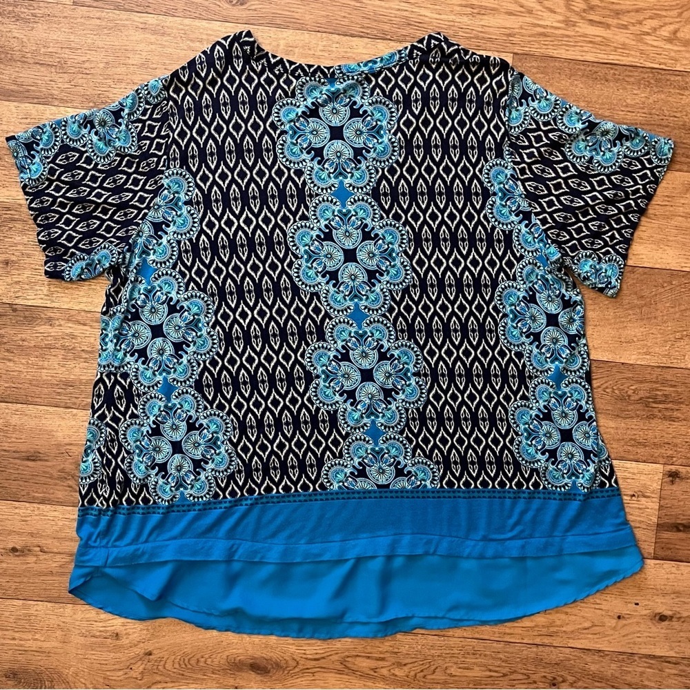 Rose + Olive women’s short sleeve top - Picture 2 of 5